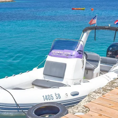 The Admiral Zaton 3*